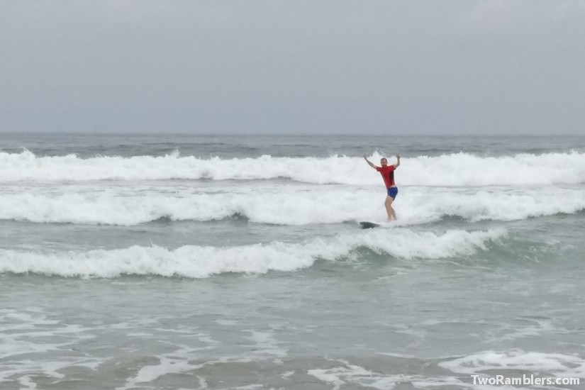 Surfing, Montañita, Ecuador